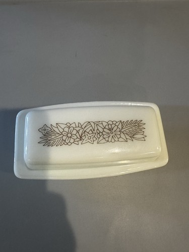 Vintage pyrex woodland covered - vintage,