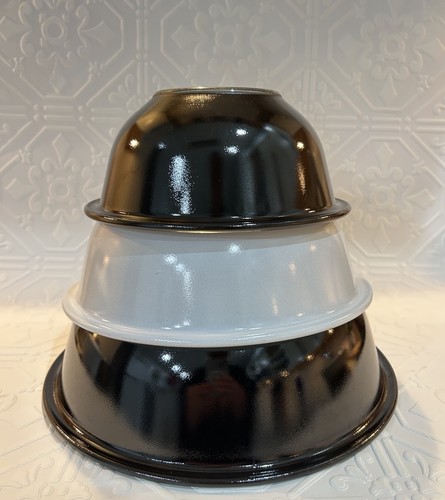 Pyrex bowls nesting serving - bowls,