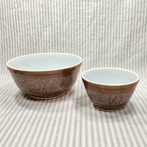 Vintage nesting bowls - vintage,